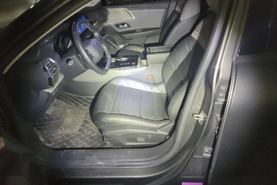 2021 CITROEN C5 thumbnail 4