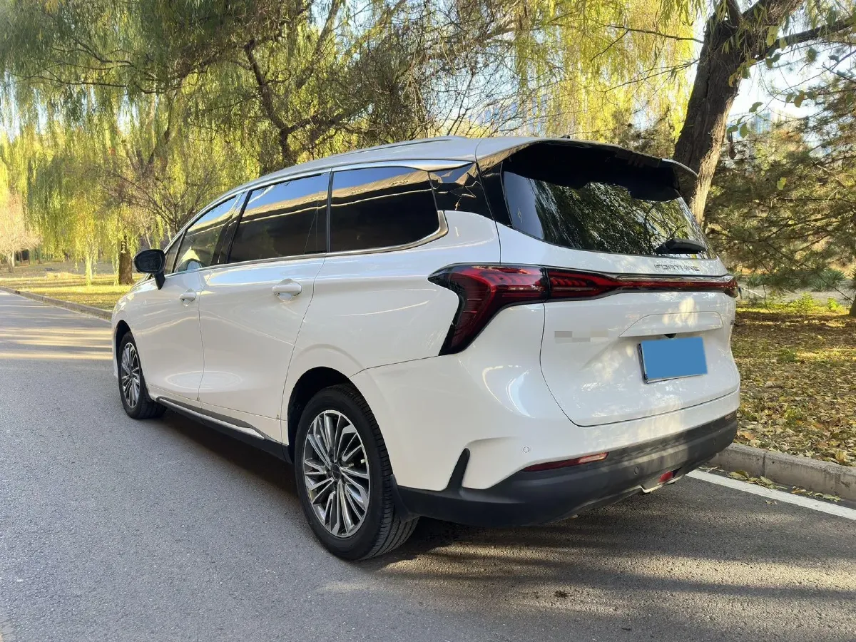 2023 DongFeng Forthing Yacht 1.5T 197HP L4 7DCT,autocango,china used car exporter,china ev exporter,chinese used car exporter,chinese used ev exporter