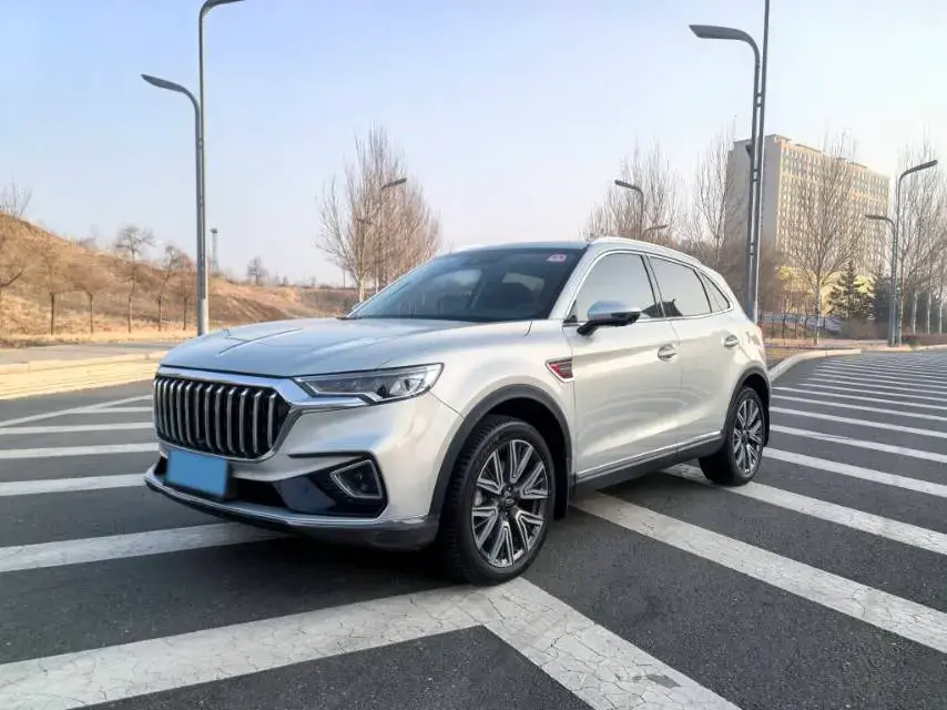 2022 HONGQI HS5 view 1