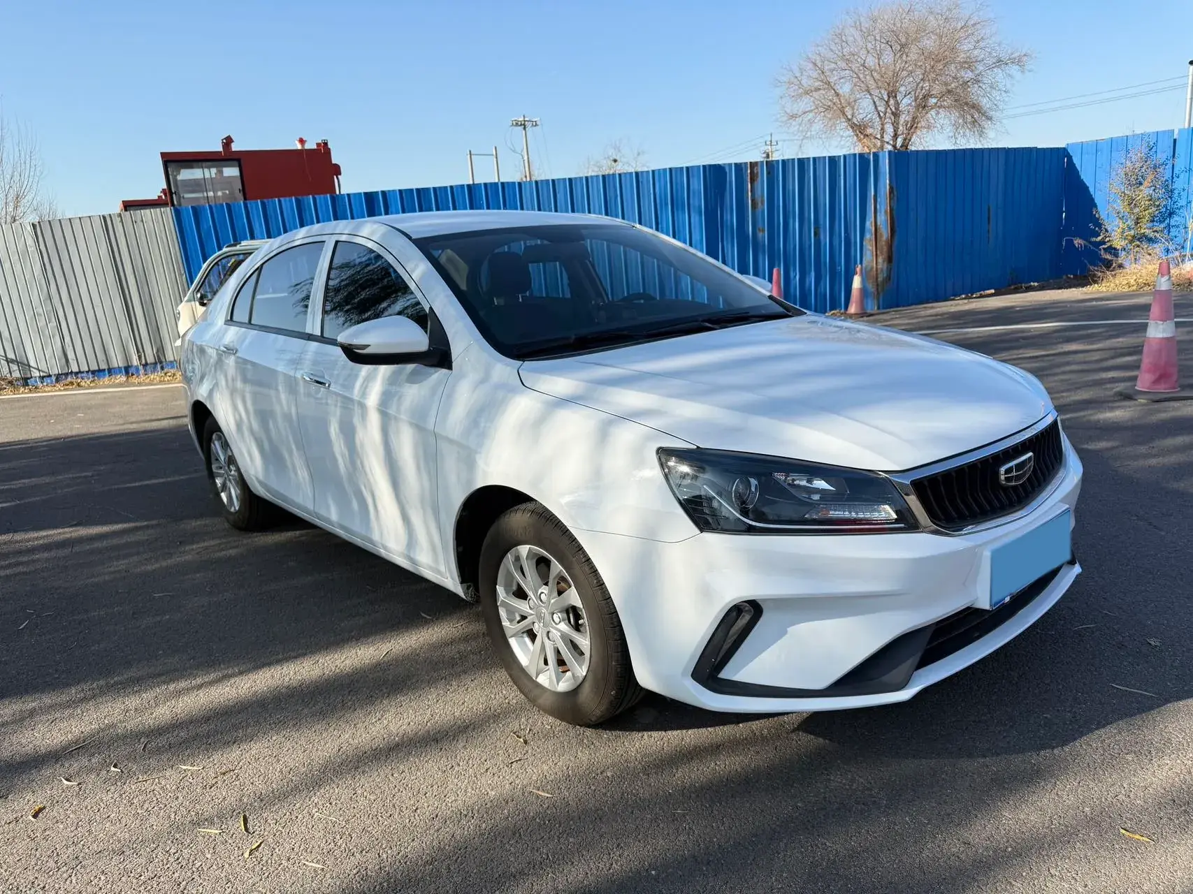 2021 GEELY EMGRAND thumbnail 2