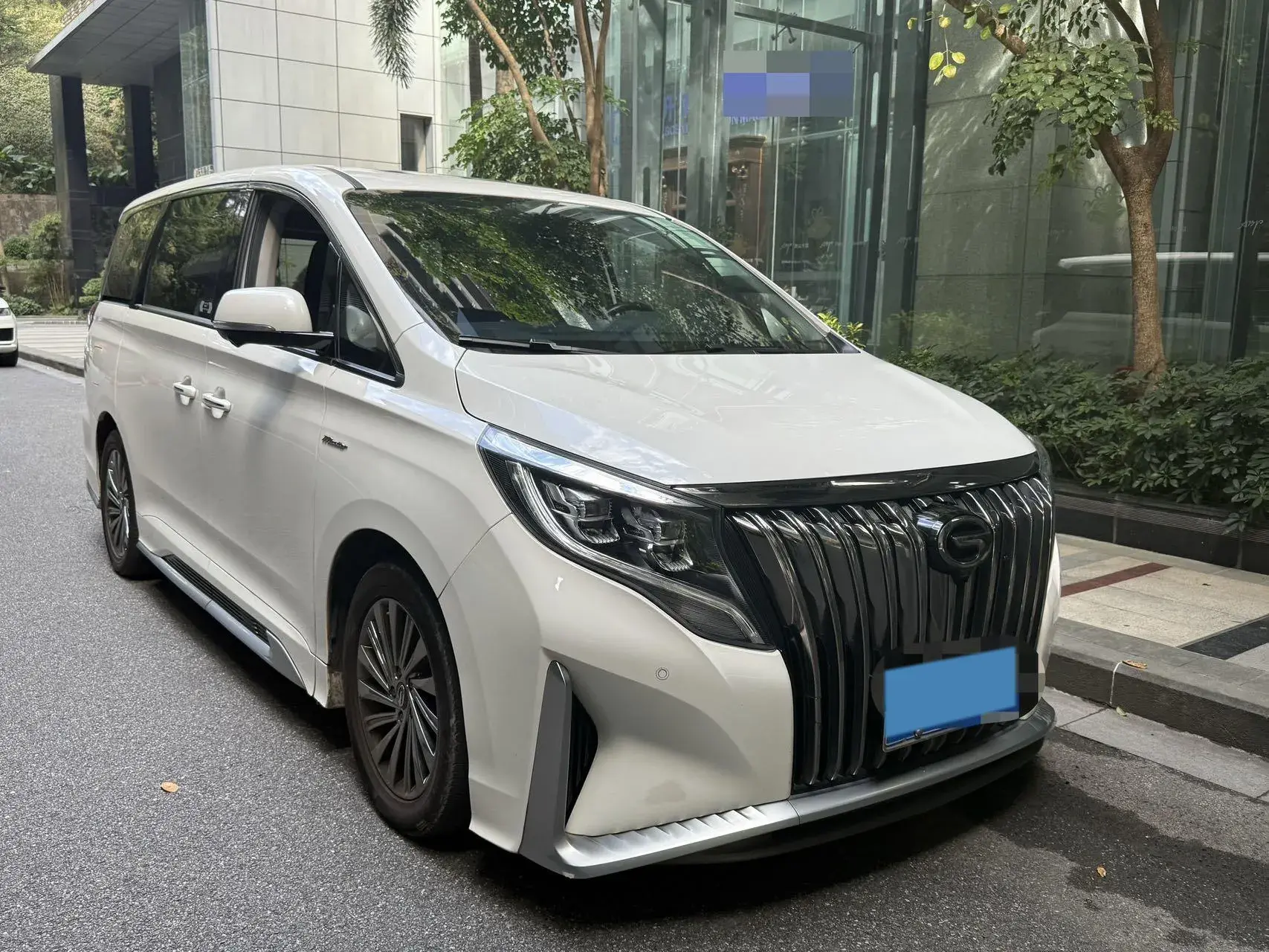 2021 GAC TRUMPCHI thumbnail 3