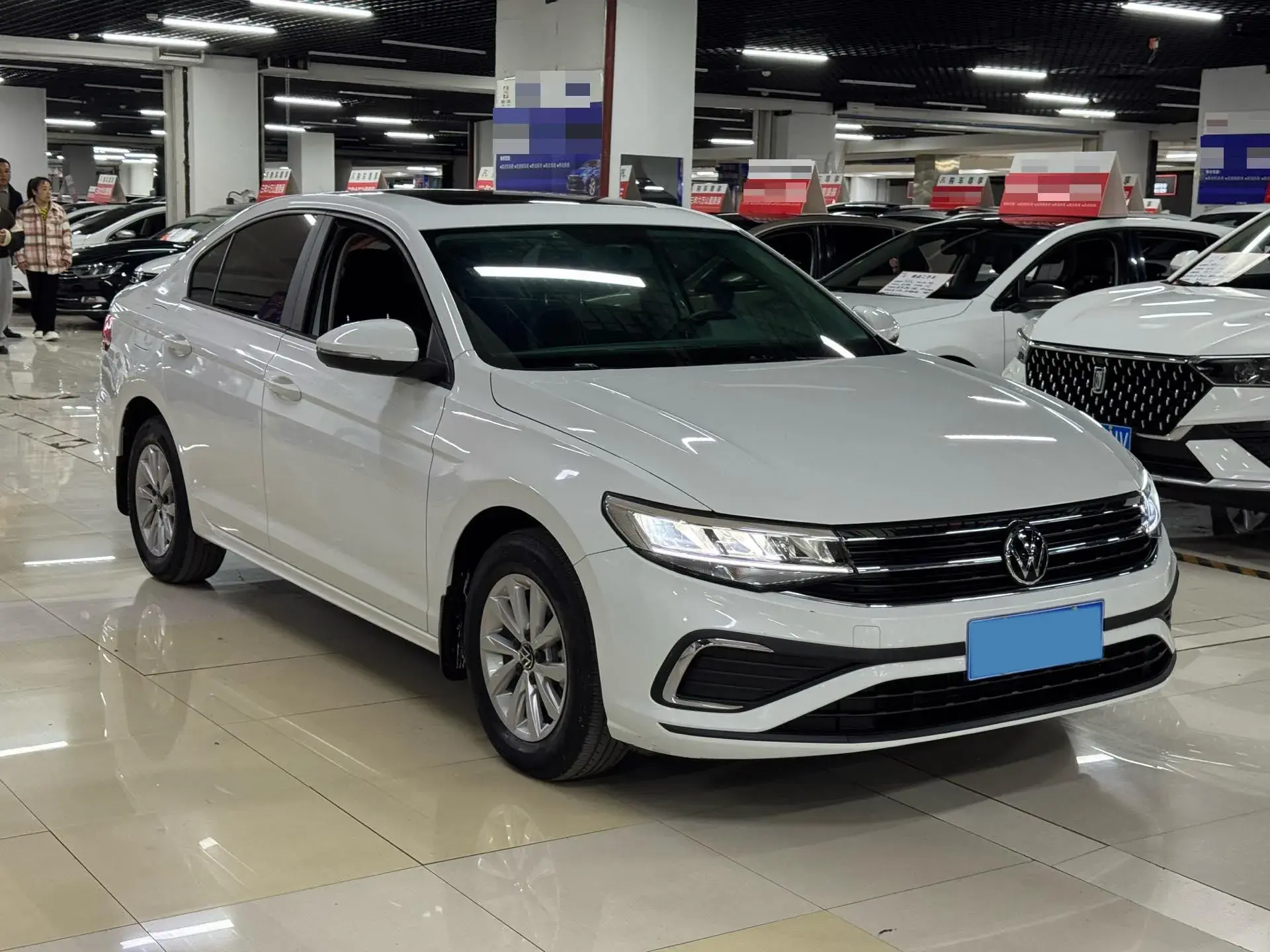 2023 VOLKSWAGEN BORA thumbnail 2