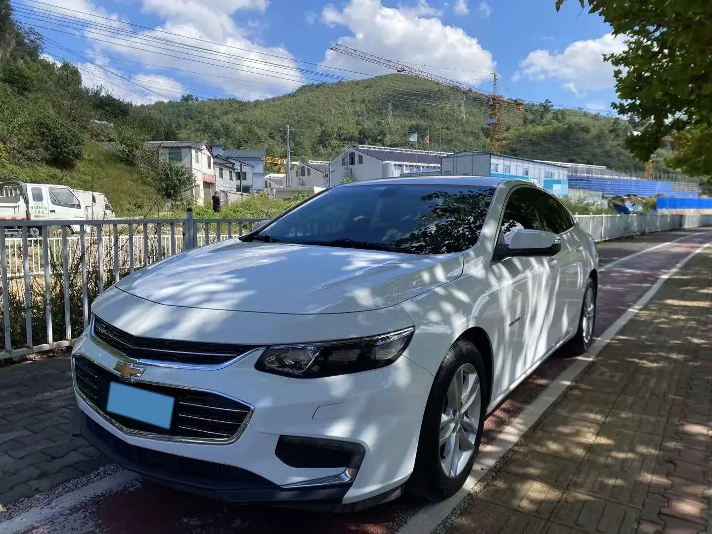 2018 CHEVROLET MALIBU view 1