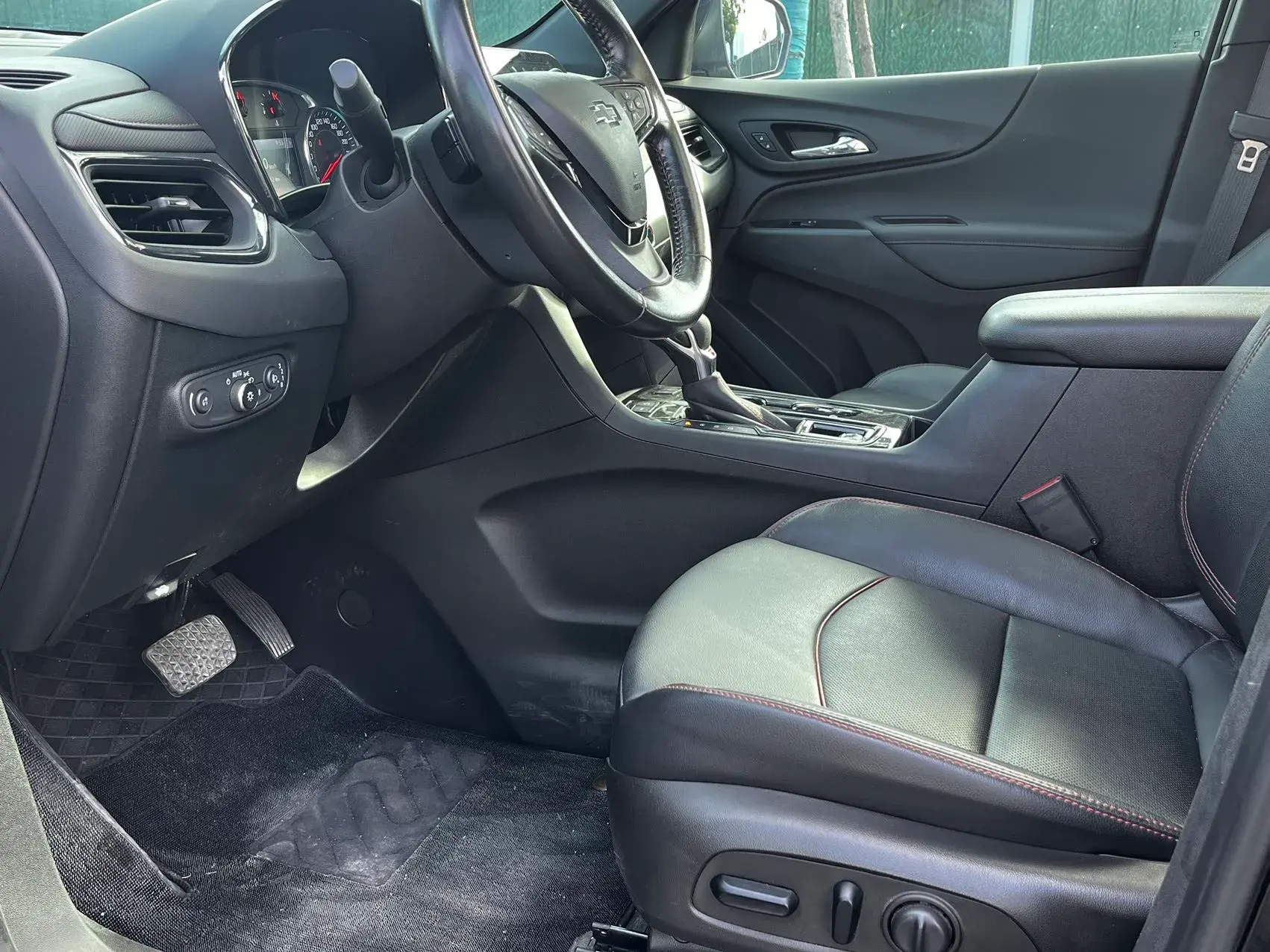 2021 CHEVROLET EQUINOX thumbnail 3