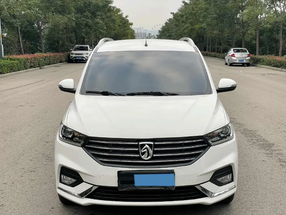 2014 BaoJun 610 1.5L 112HP L4 6AT,autocango,china used car exporter,china ev exporter,chinese used car exporter,chinese used ev exporter