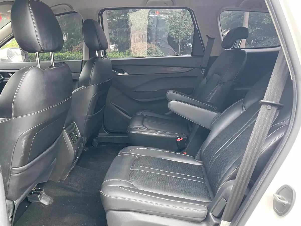 2014 BaoJun 610 1.5L 112HP L4 6AT,autocango,china used car exporter,china ev exporter,chinese used car exporter,chinese used ev exporter