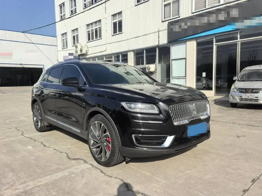 2019 LINCOLN NAUTILUS thumbnail 2