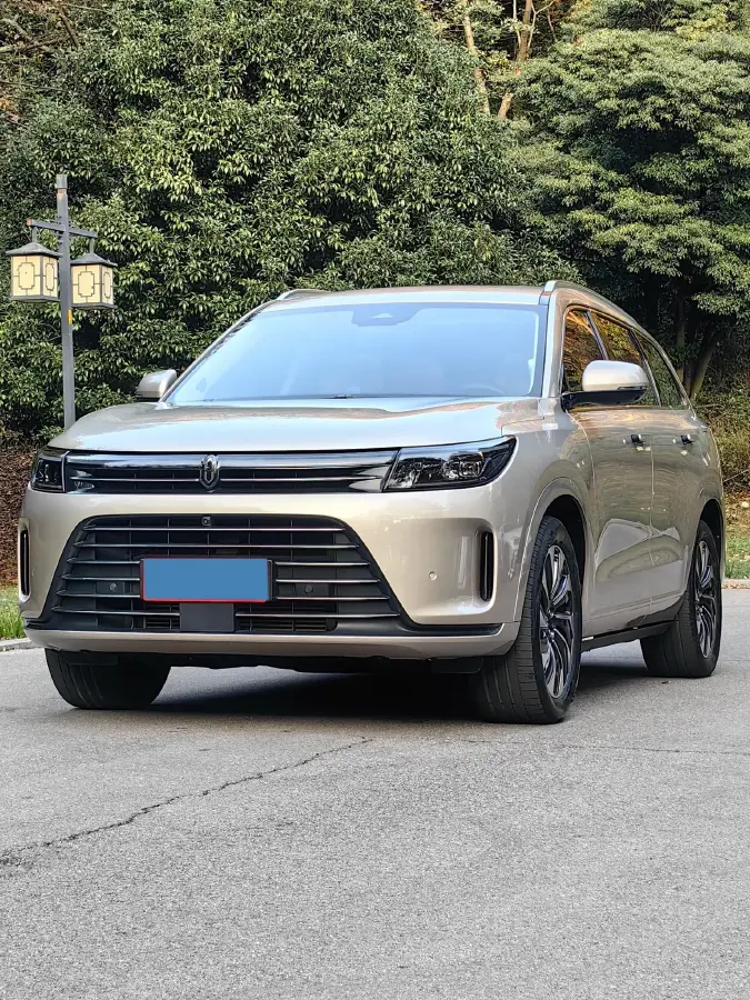 2022 AITO AITO M5 Range Extended 125HP REEV 40KWH