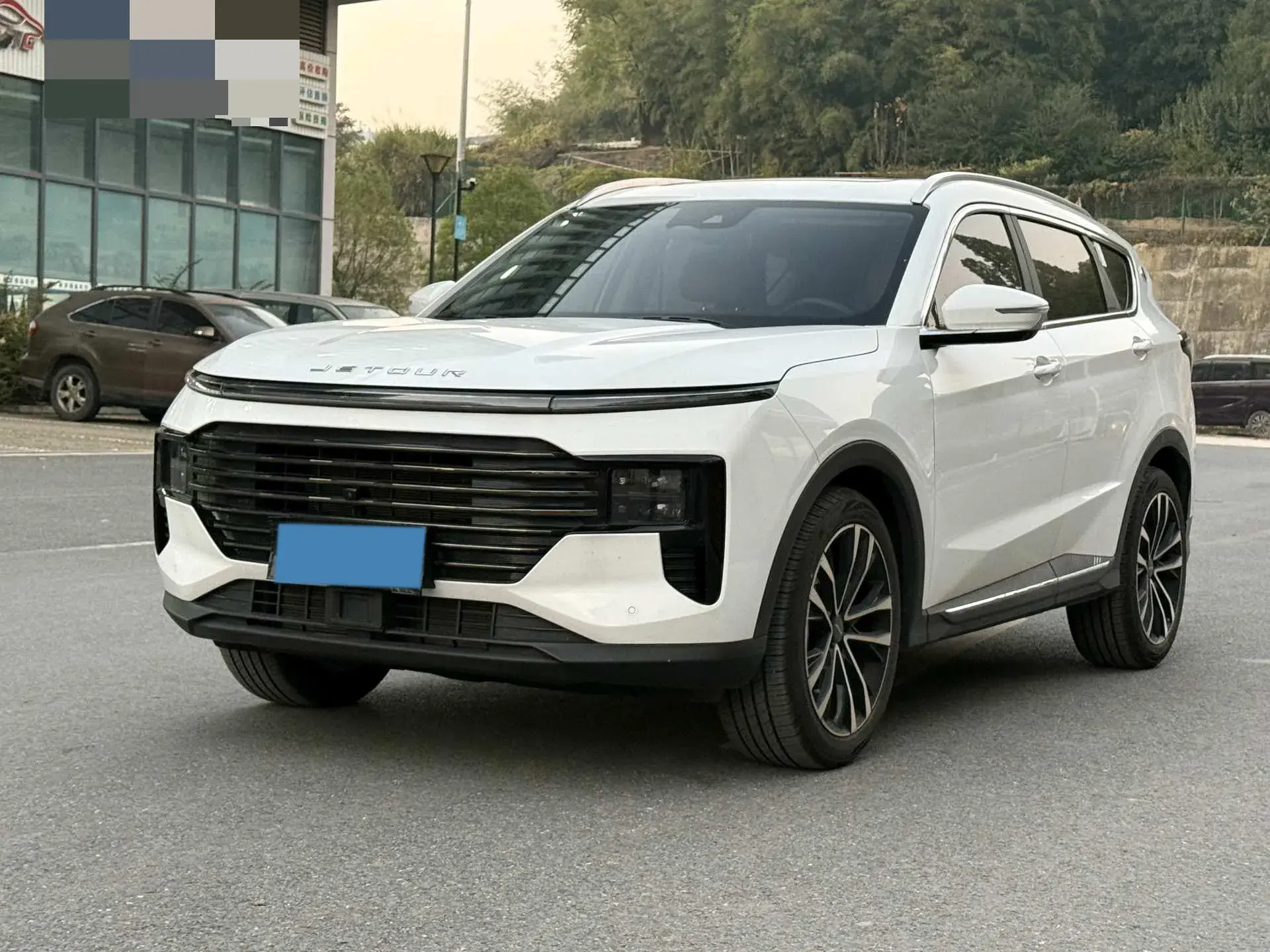 2025 JETOUR X70 view 1