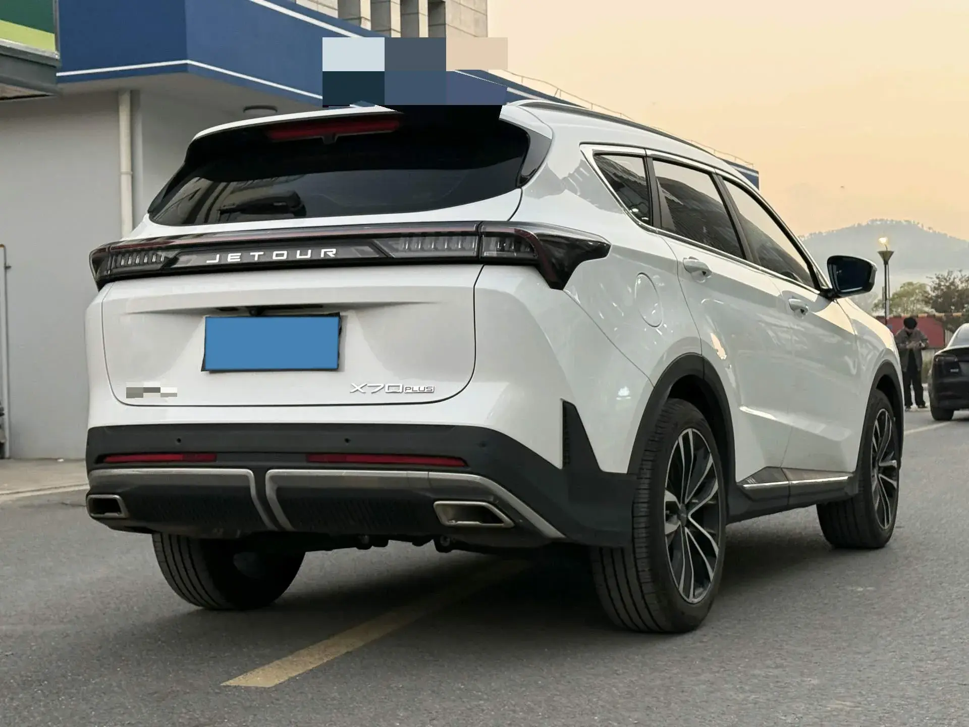 2025 JETOUR X70 thumbnail 3