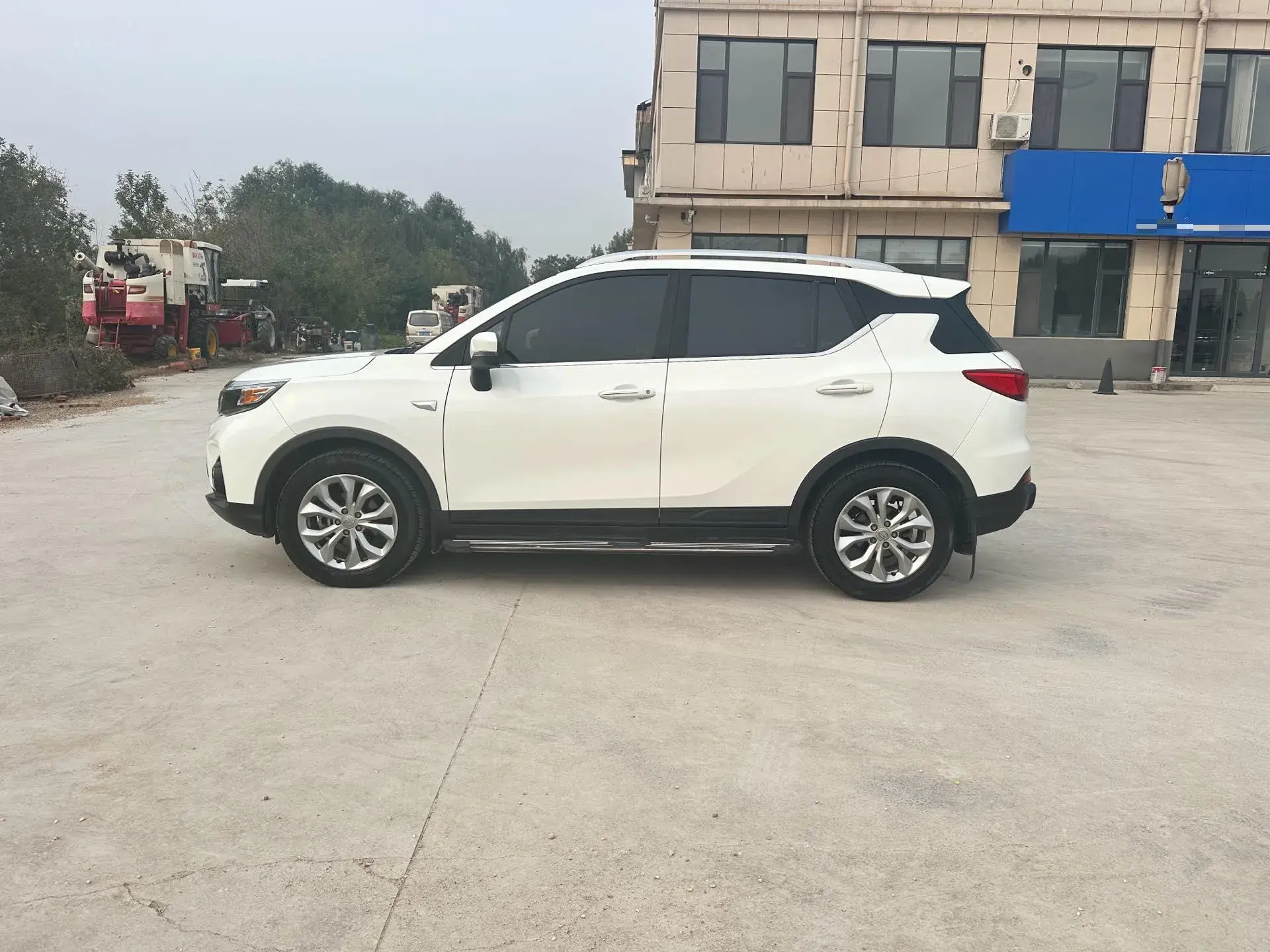 2017 GAC TRUMPCHI thumbnail 4