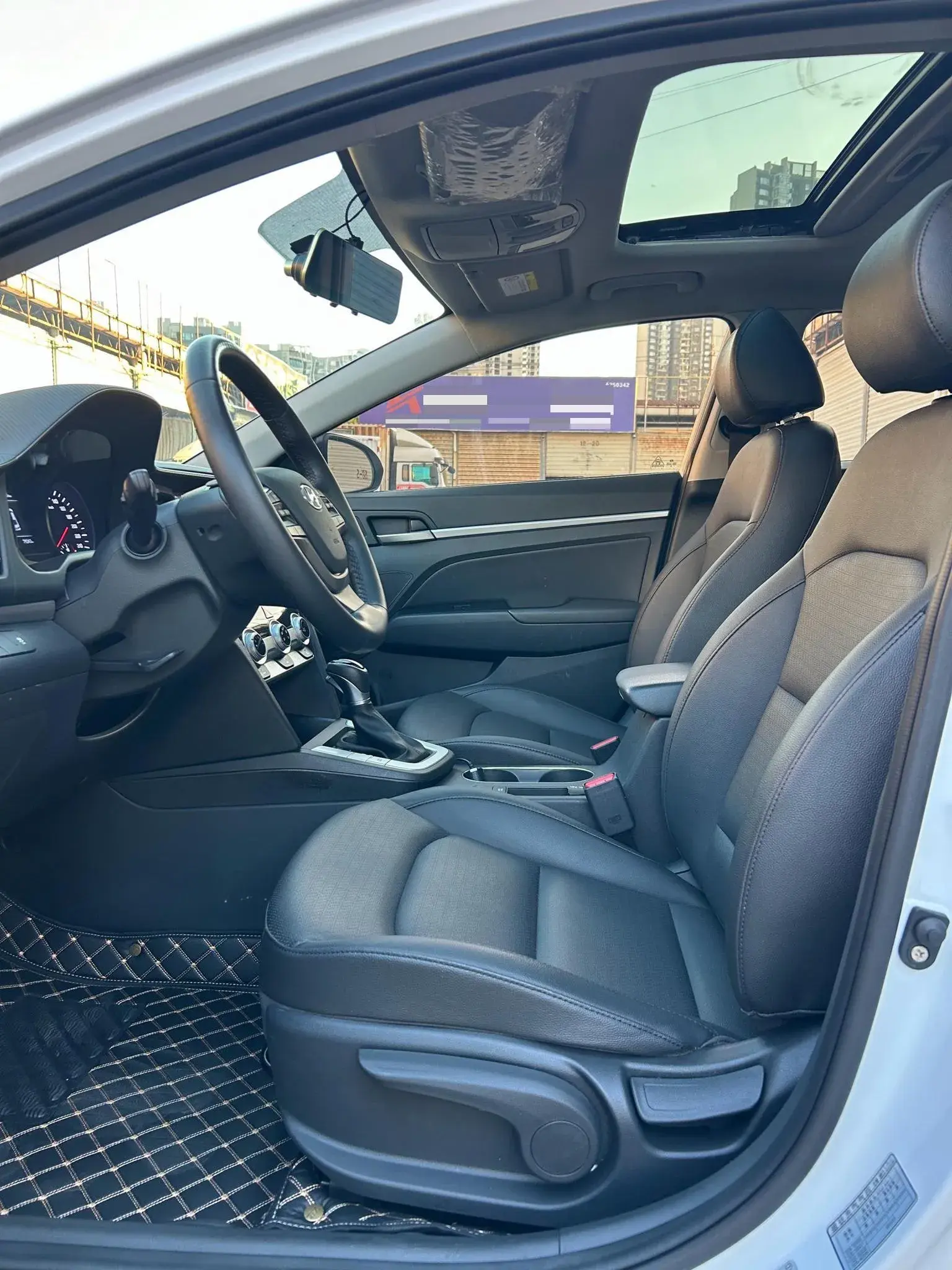 2020 HYUNDAI ELANTRA thumbnail 4