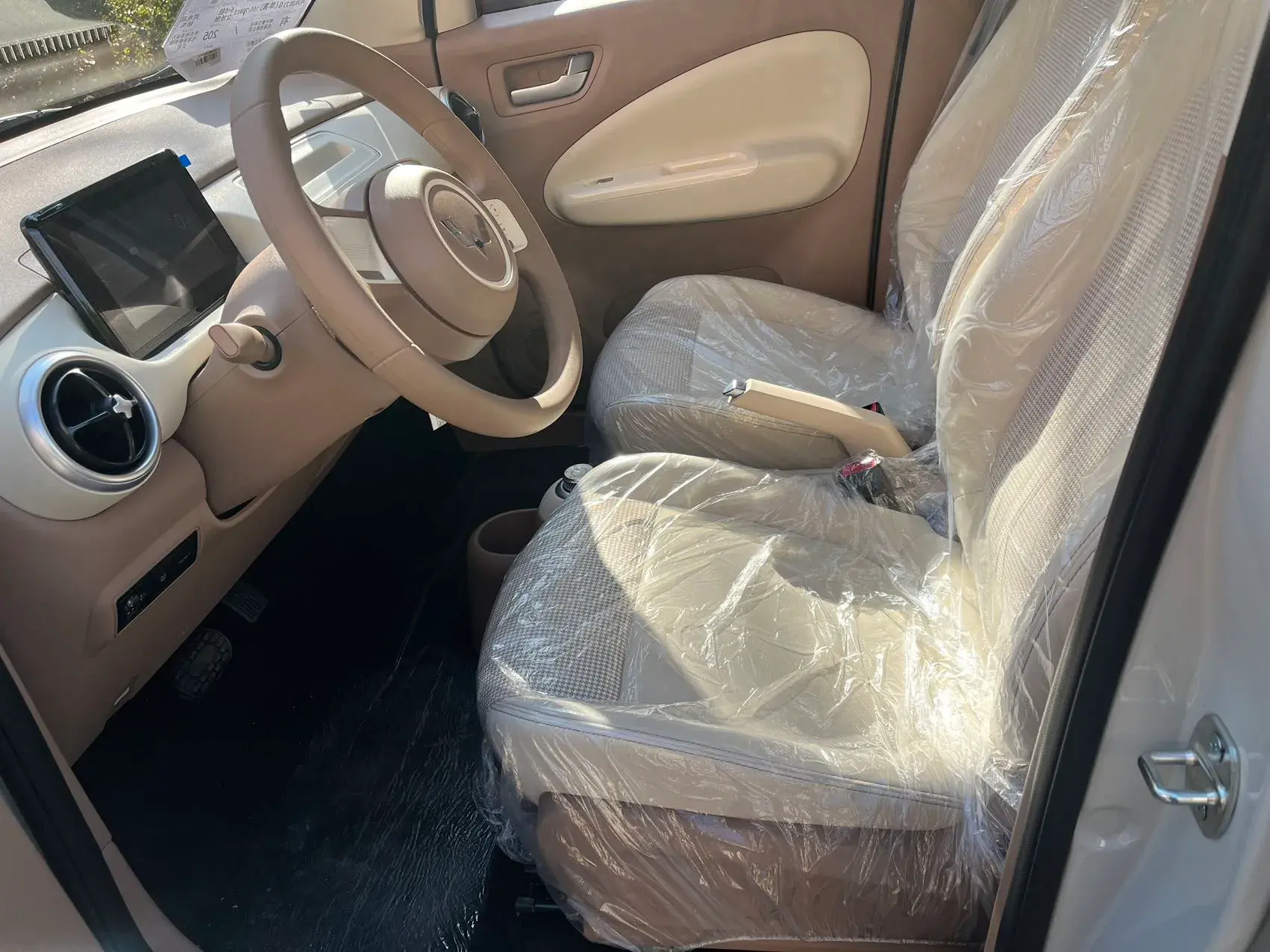 2025 WULING HONGGUANG thumbnail 4