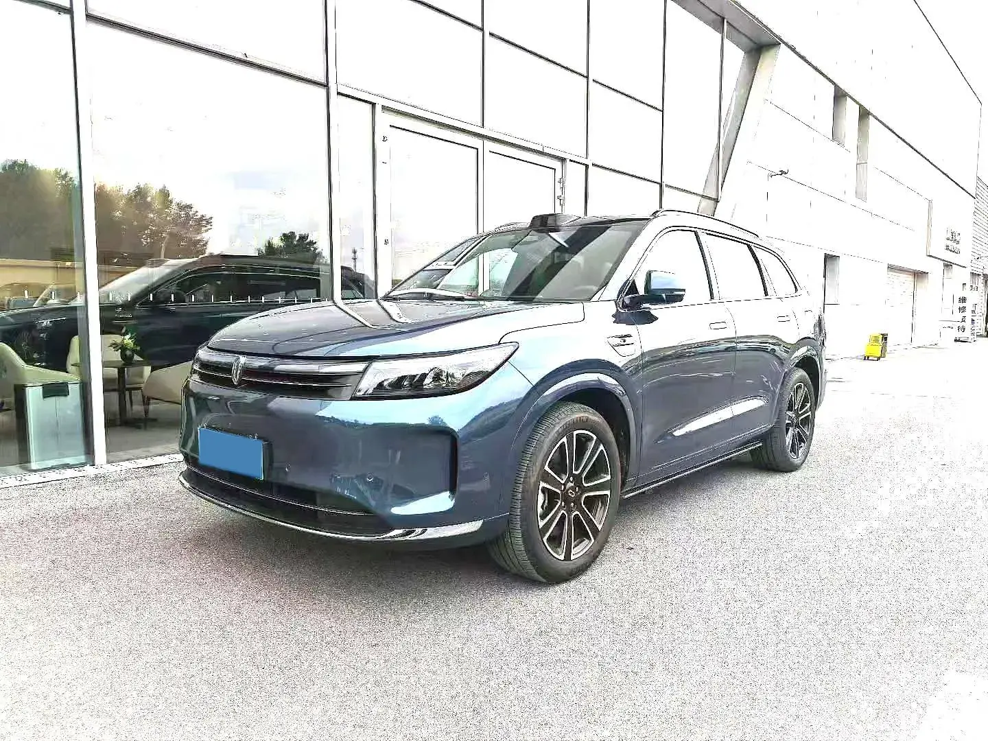 2024 AITO AITO view 1