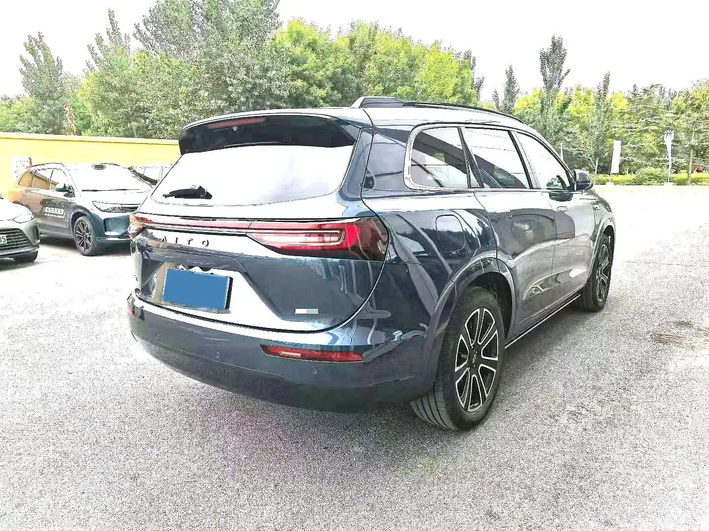 2024 AITO AITO thumbnail 4