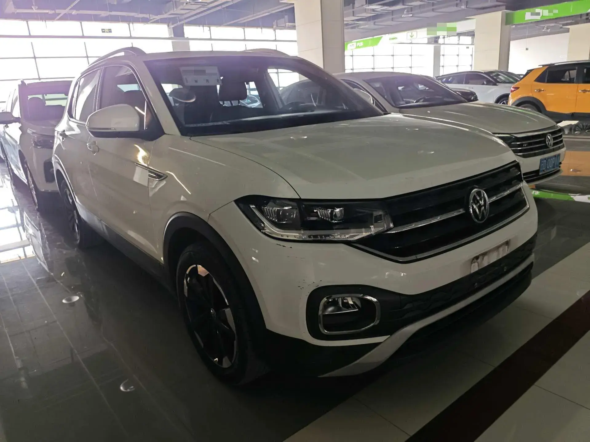 2021 VOLKSWAGEN TACQUA thumbnail 3