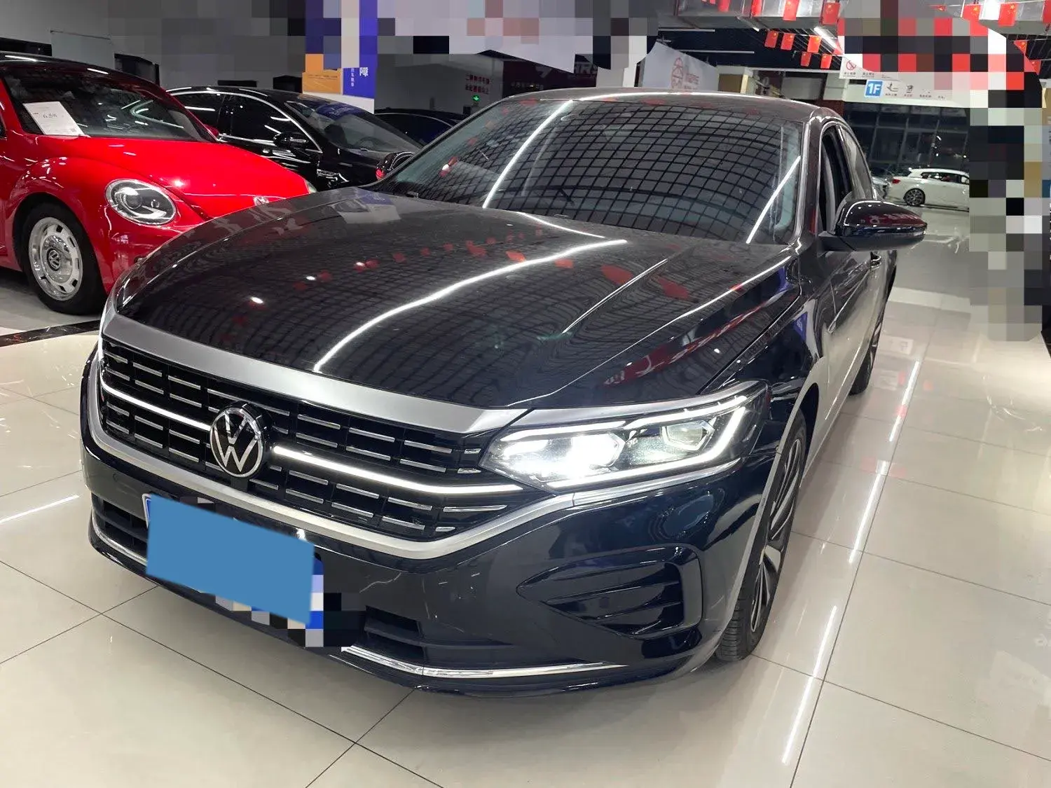 2021 VOLKSWAGEN PASSAT view 1