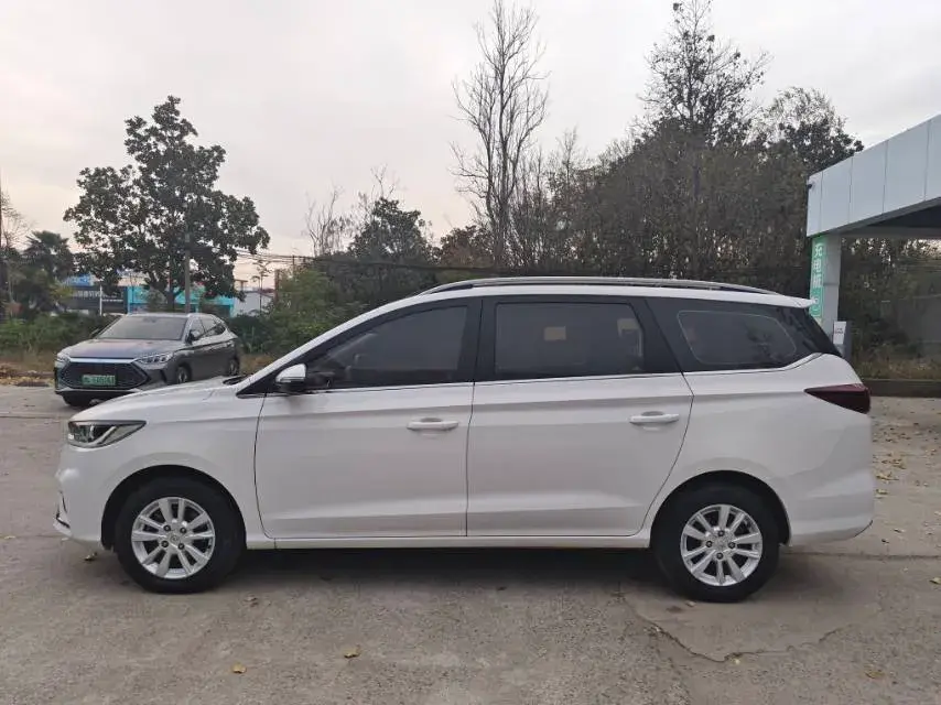 2018 BAOJUN 360 thumbnail 3