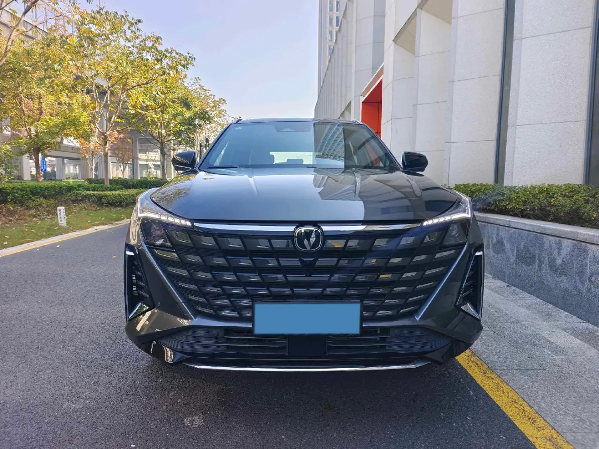2025 ChangAn UNI-Z 1.5T 188HP L4 7DCT,autocango,china used car exporter,china ev exporter,chinese used car exporter,chinese used ev exporter