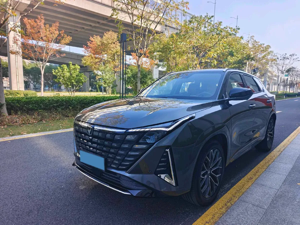 2025 ChangAn UNI-Z 1.5T 188HP L4 7DCT,autocango,china used car exporter,china ev exporter,chinese used car exporter,chinese used ev exporter