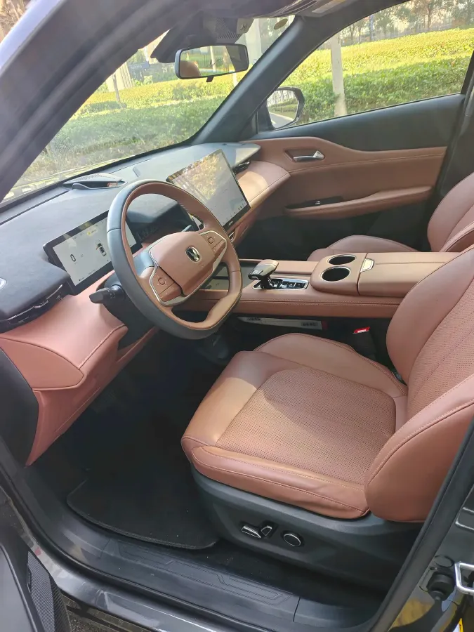 2025 ChangAn UNI-Z 1.5T 188HP L4 7DCT,autocango,china used car exporter,china ev exporter,chinese used car exporter,chinese used ev exporter