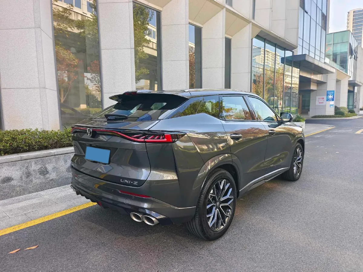 2025 ChangAn UNI-Z 1.5T 188HP L4 7DCT,autocango,china used car exporter,china ev exporter,chinese used car exporter,chinese used ev exporter