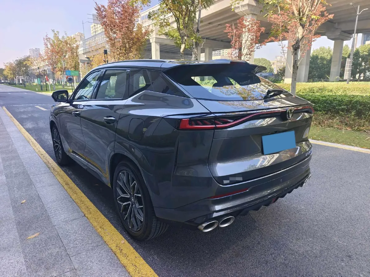 2025 ChangAn UNI-Z 1.5T 188HP L4 7DCT,autocango,china used car exporter,china ev exporter,chinese used car exporter,chinese used ev exporter