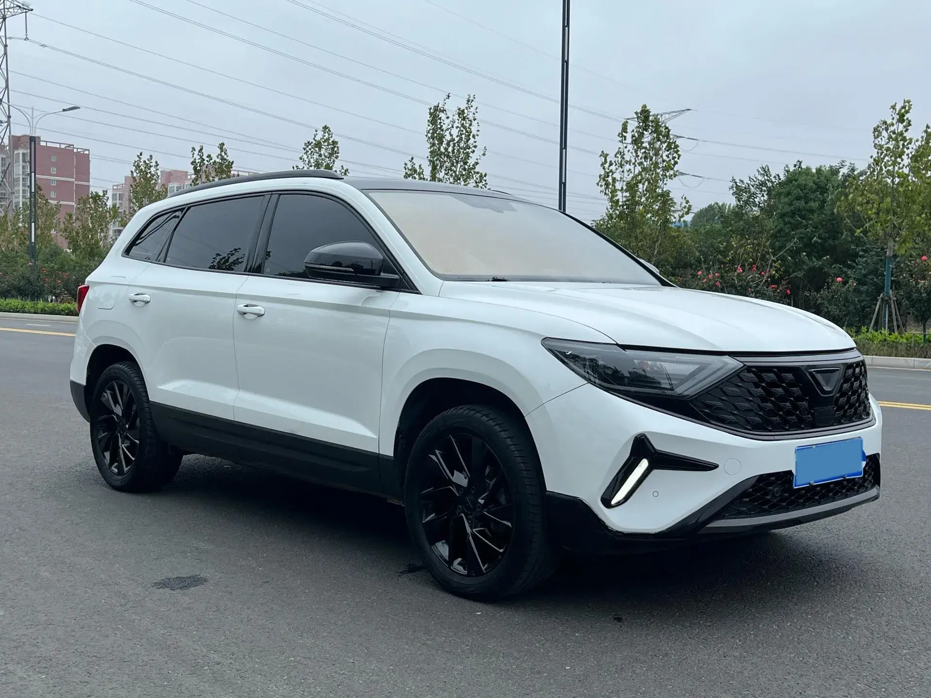 2023 JETTA VS7 thumbnail 3