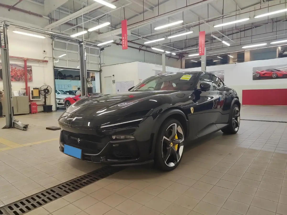 2023 Ferrari Purosangue 6.5L 725HP V12 8DCT