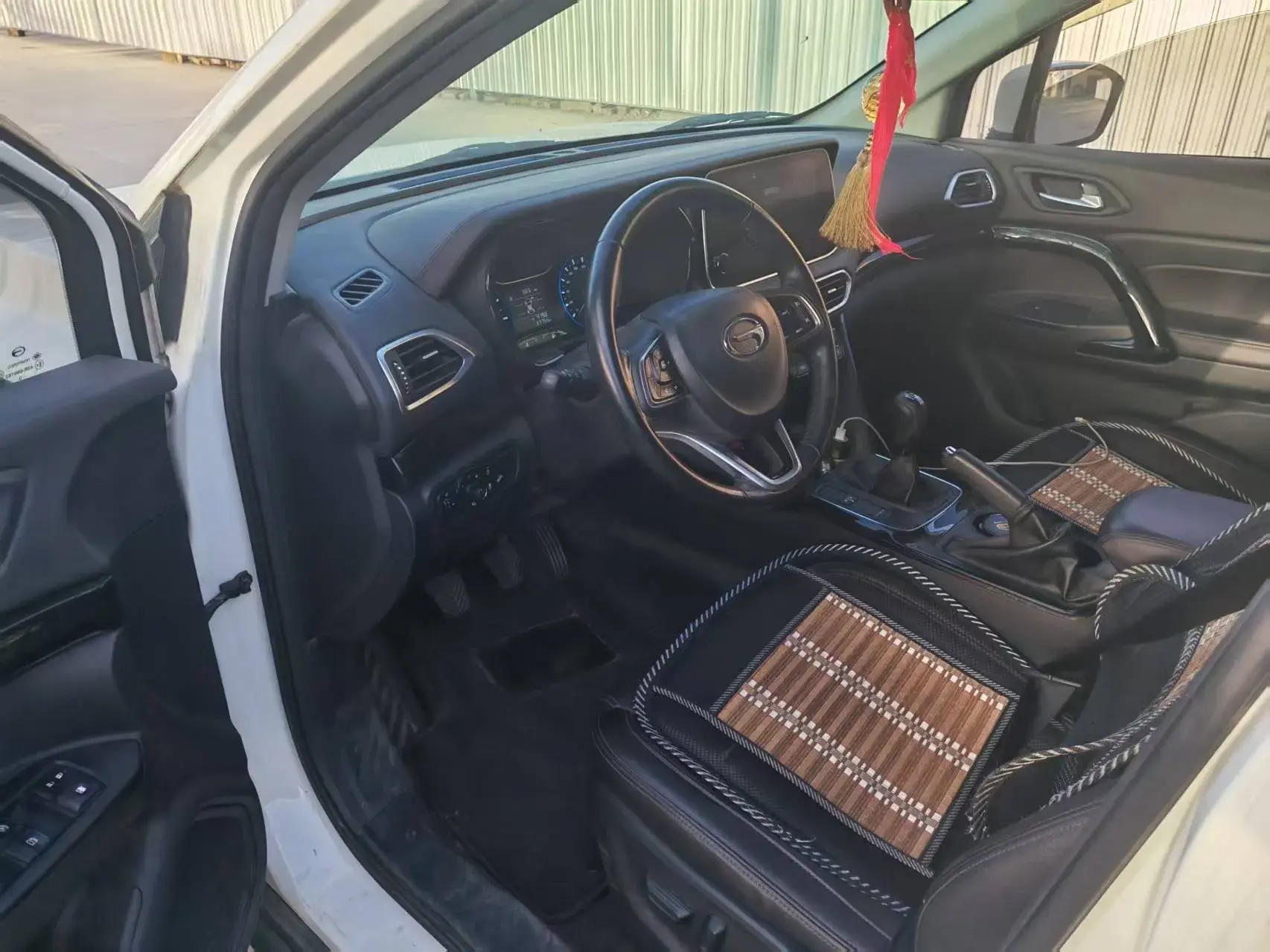 2019 GAC TRUMPCHI thumbnail 2