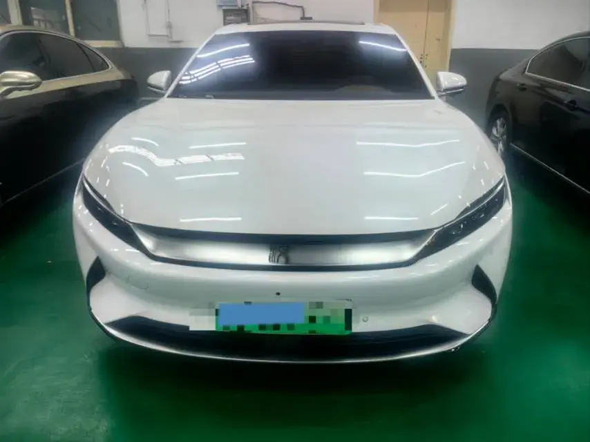 2021 BYD HAN thumbnail 2