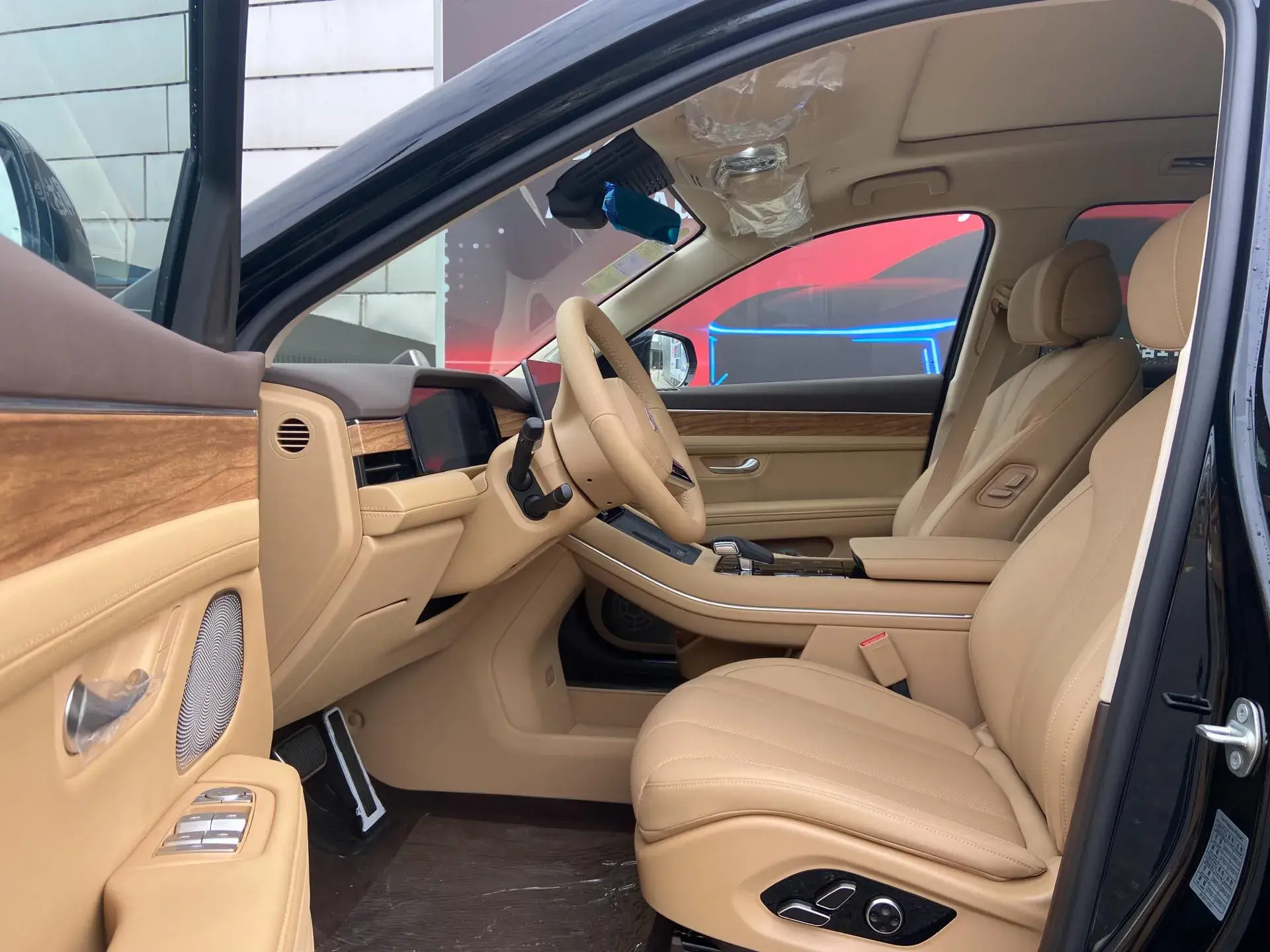 2024 AITO AITO thumbnail 4