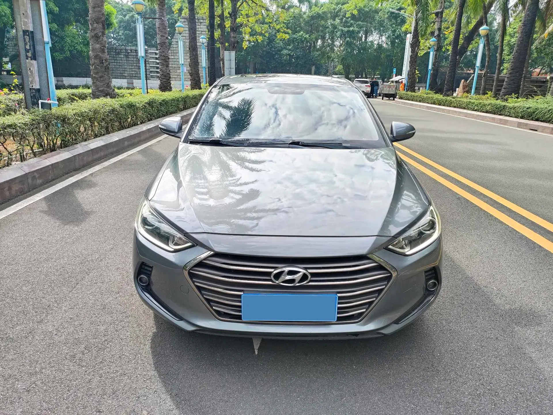 2016 HYUNDAI ELANTRA thumbnail 2