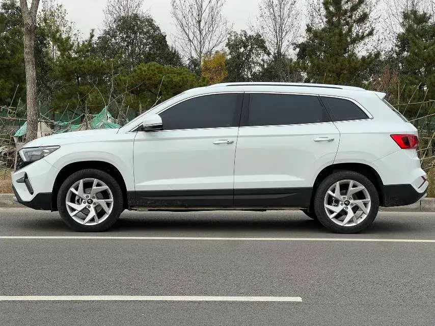 2022 JETTA VS7 thumbnail 4