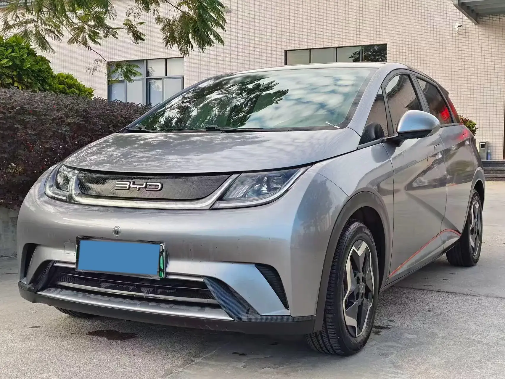 2021 BYD DOLPHIN view 1
