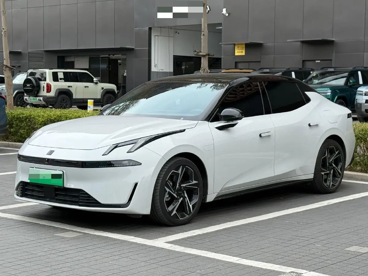 2024 LYNK&CO 07 EM-P 1.5T 163HP L4 3DHT PHEV 18.99KWH