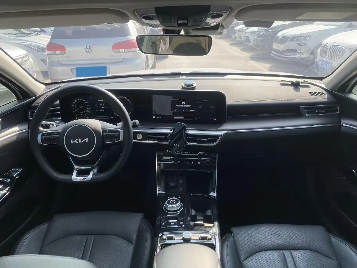 2021 Kia K5 2.0T 240HP L4 8AT,autocango,china used car exporter,china ev exporter,chinese used car exporter,chinese used ev exporter