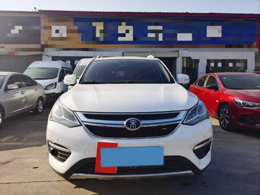 2017 BYD SONG thumbnail 2