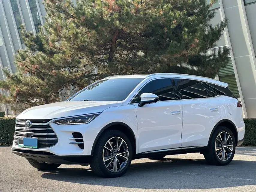 2018 BYD TANG view 1