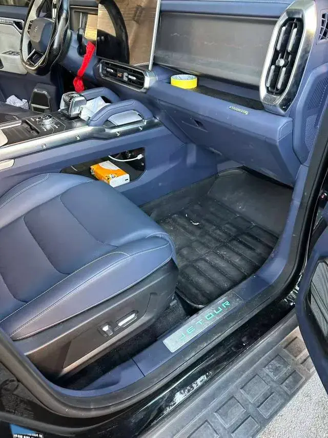 2024 JETOUR SHANHAI thumbnail 4