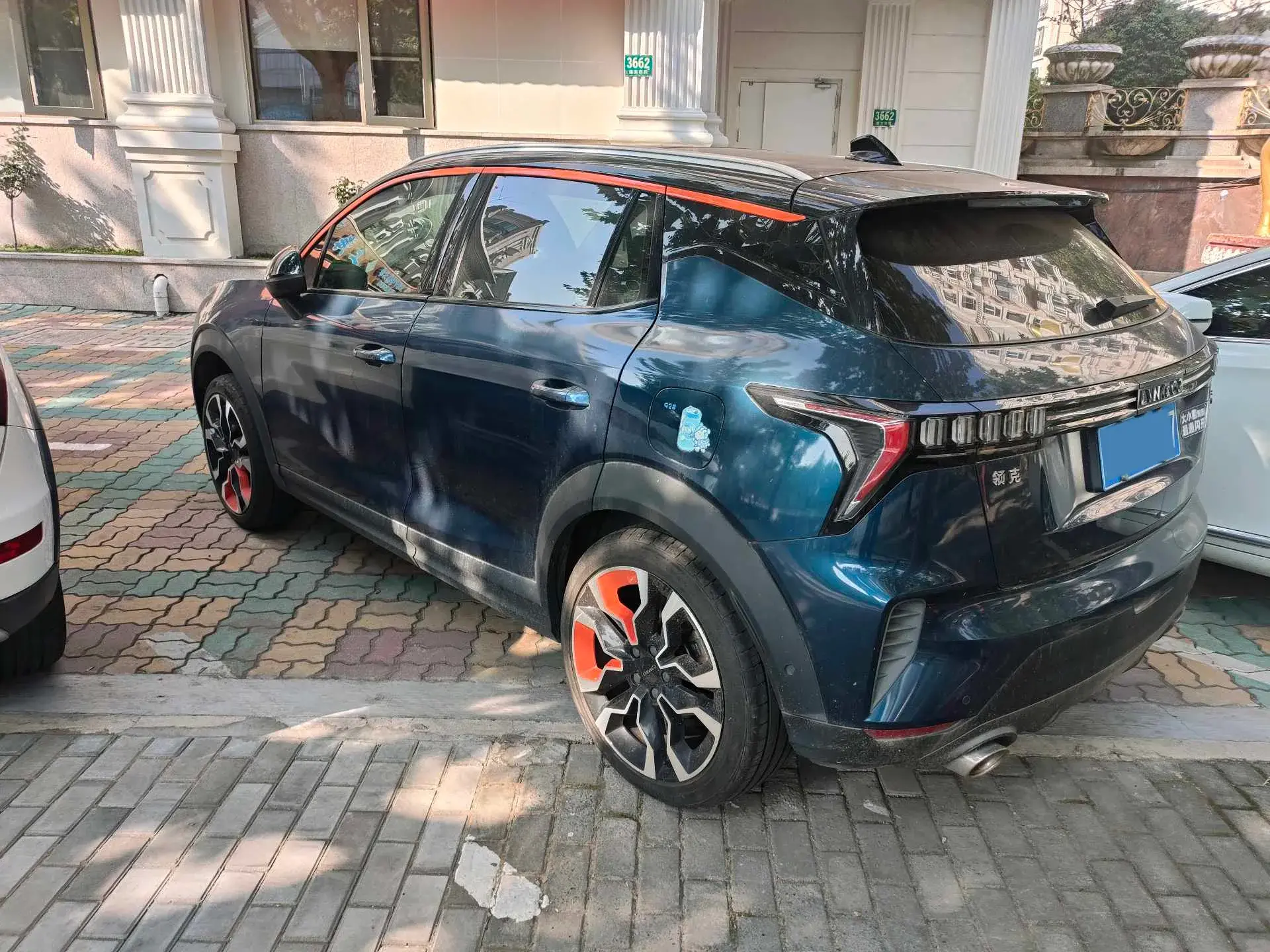 2020 LYNK&CO 06 thumbnail 3