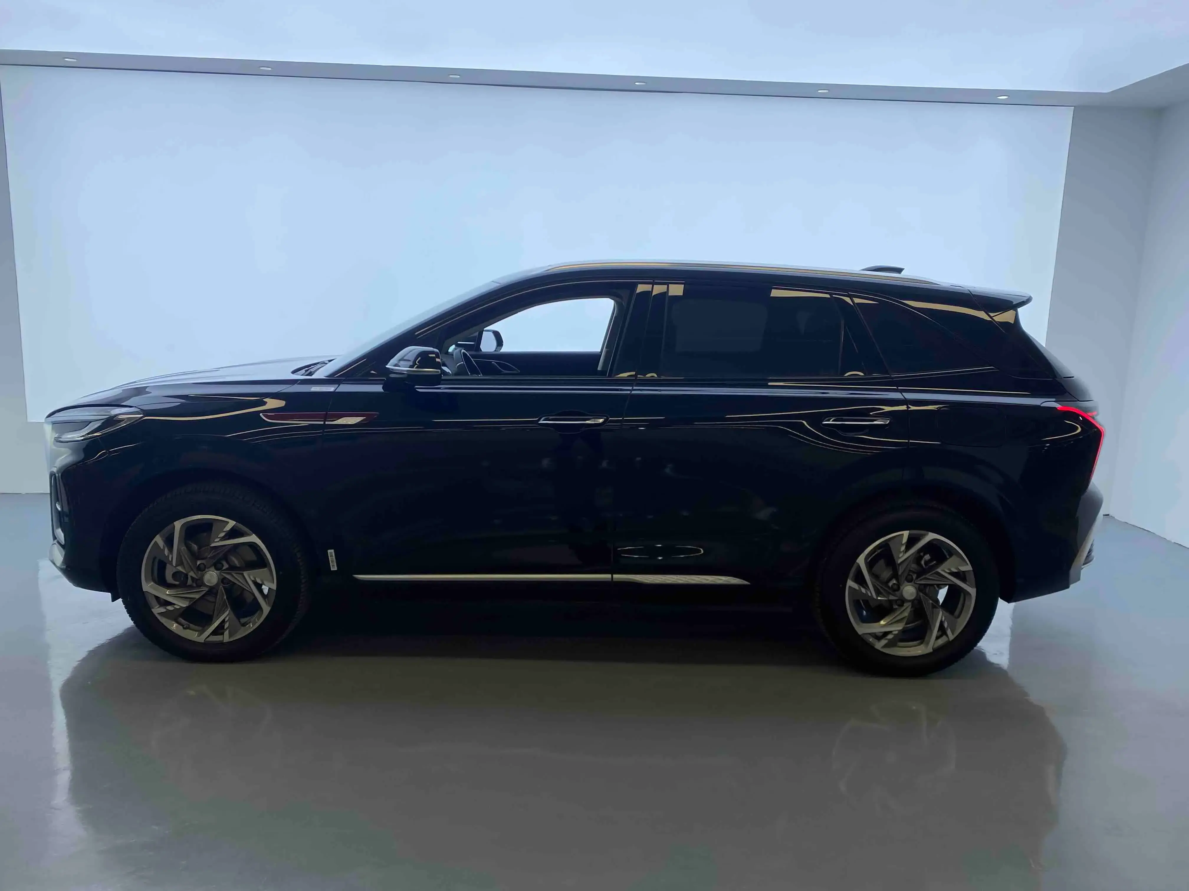 2024 HONGQI HS3 thumbnail 4