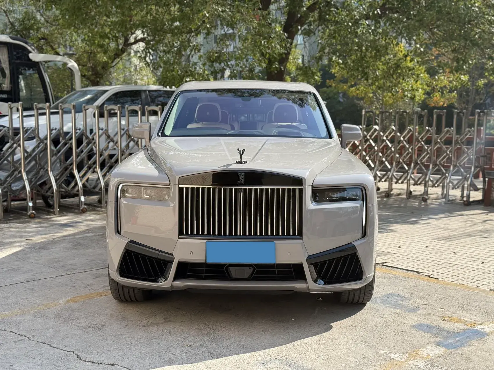 2024 ROLLS-ROYCE CULLINAN thumbnail 2