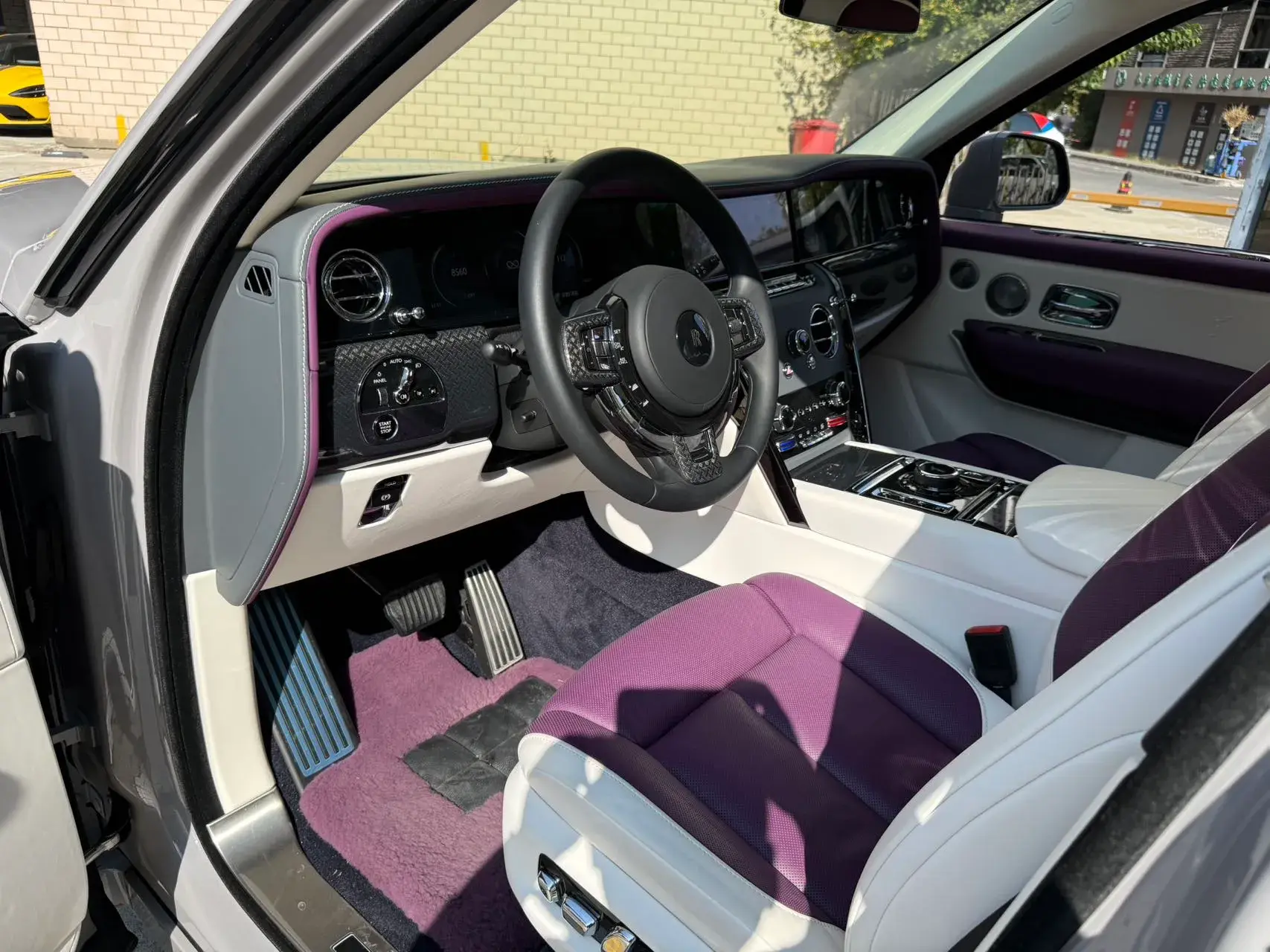 2024 ROLLS-ROYCE CULLINAN thumbnail 4