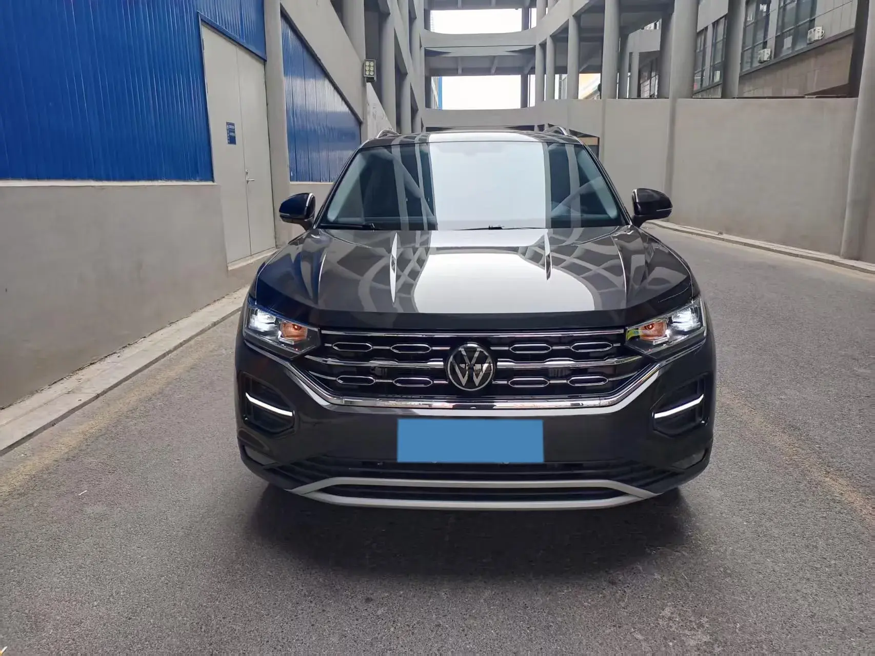 2022 VOLKSWAGEN TAYRON thumbnail 2