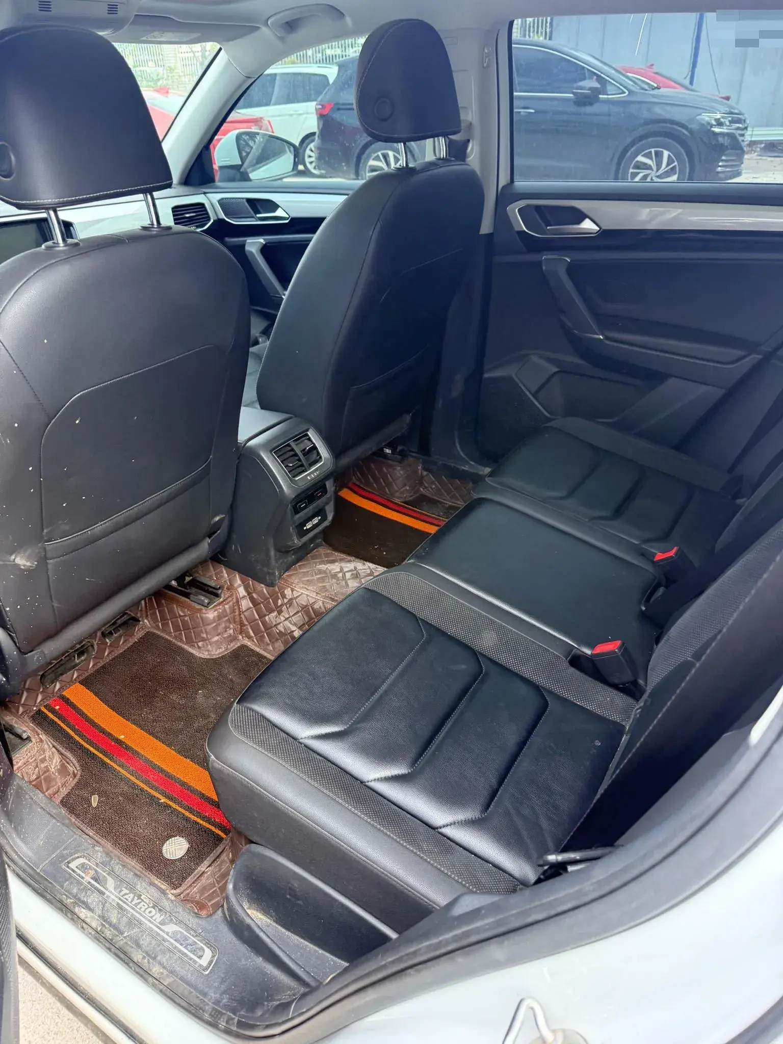 2019 VOLKSWAGEN TAYRON thumbnail 4