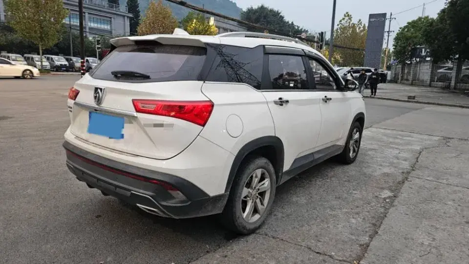 2018 BAOJUN 530 thumbnail 2