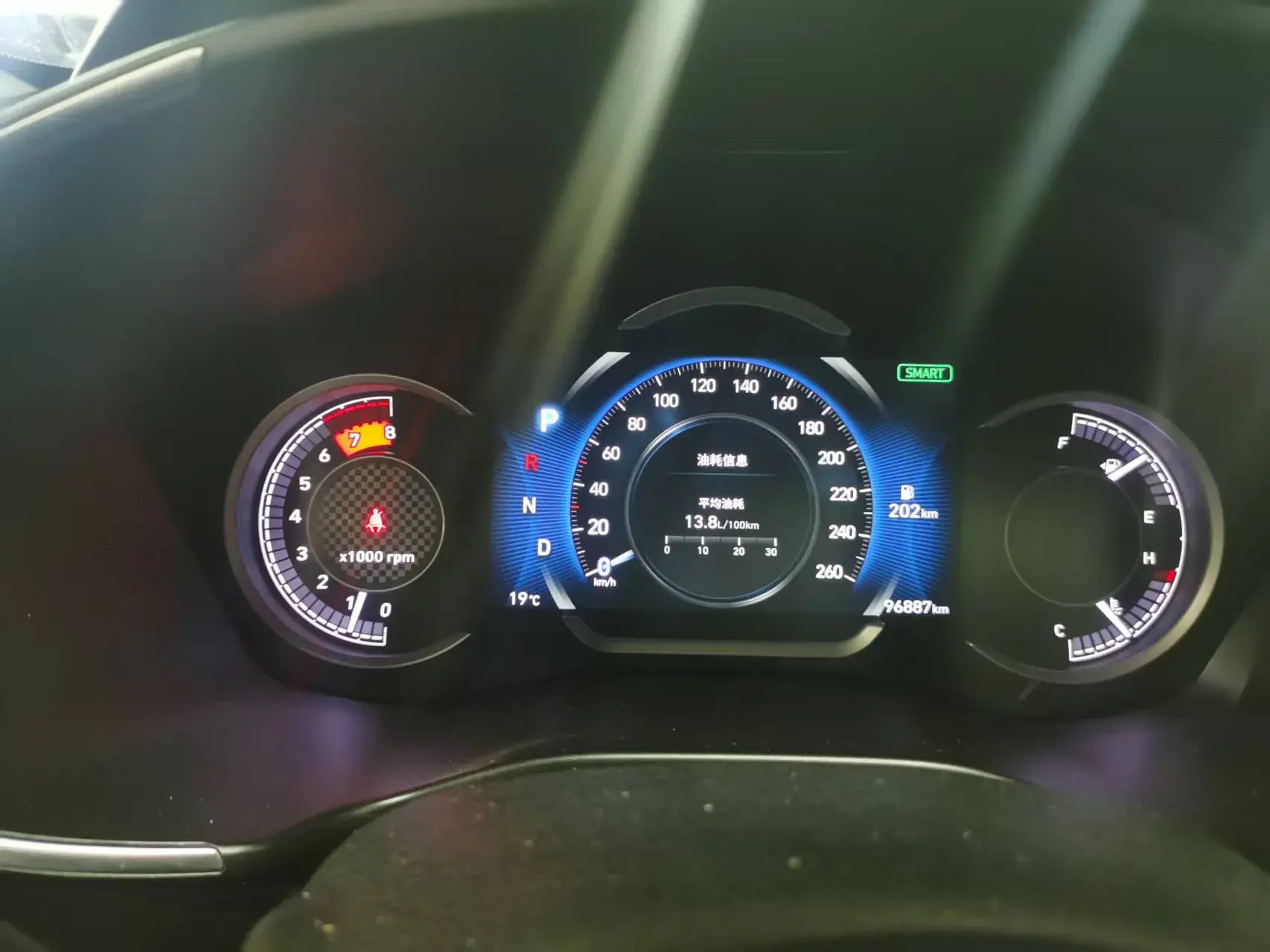 2019 HYUNDAI SANTAFE thumbnail 2