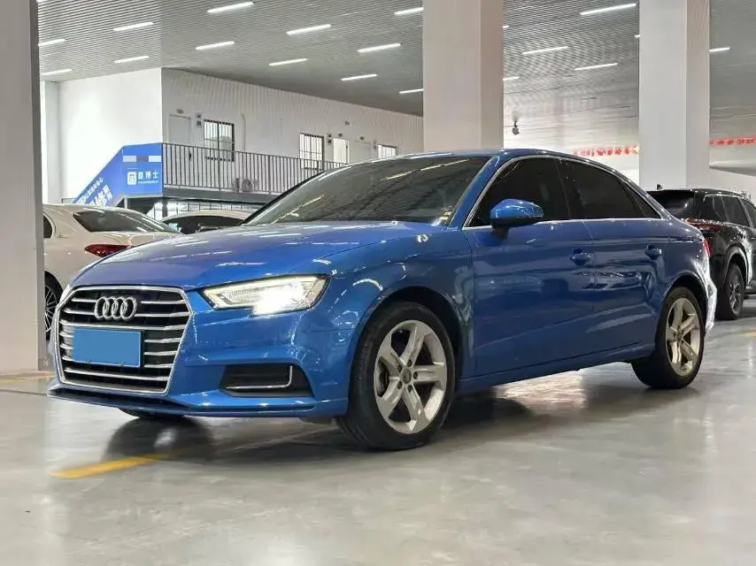 2019 AUDI A3 view 1