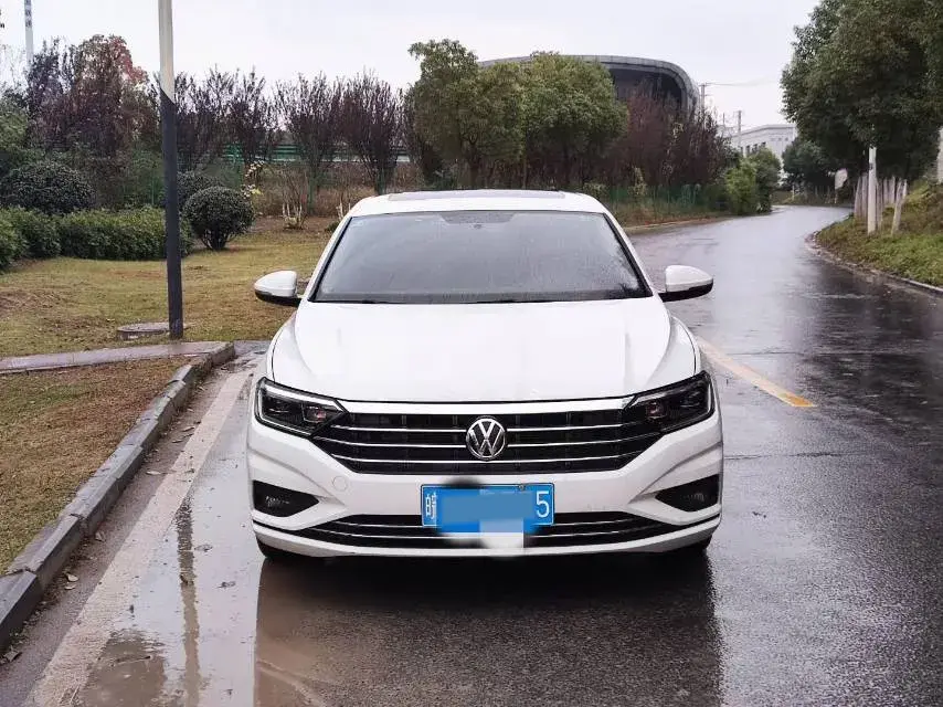 2020 VOLKSWAGEN SAGITAR thumbnail 2